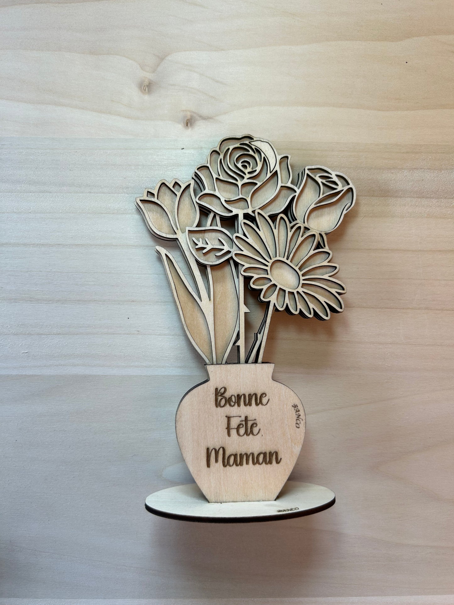 Bouquet de fleurs en bois